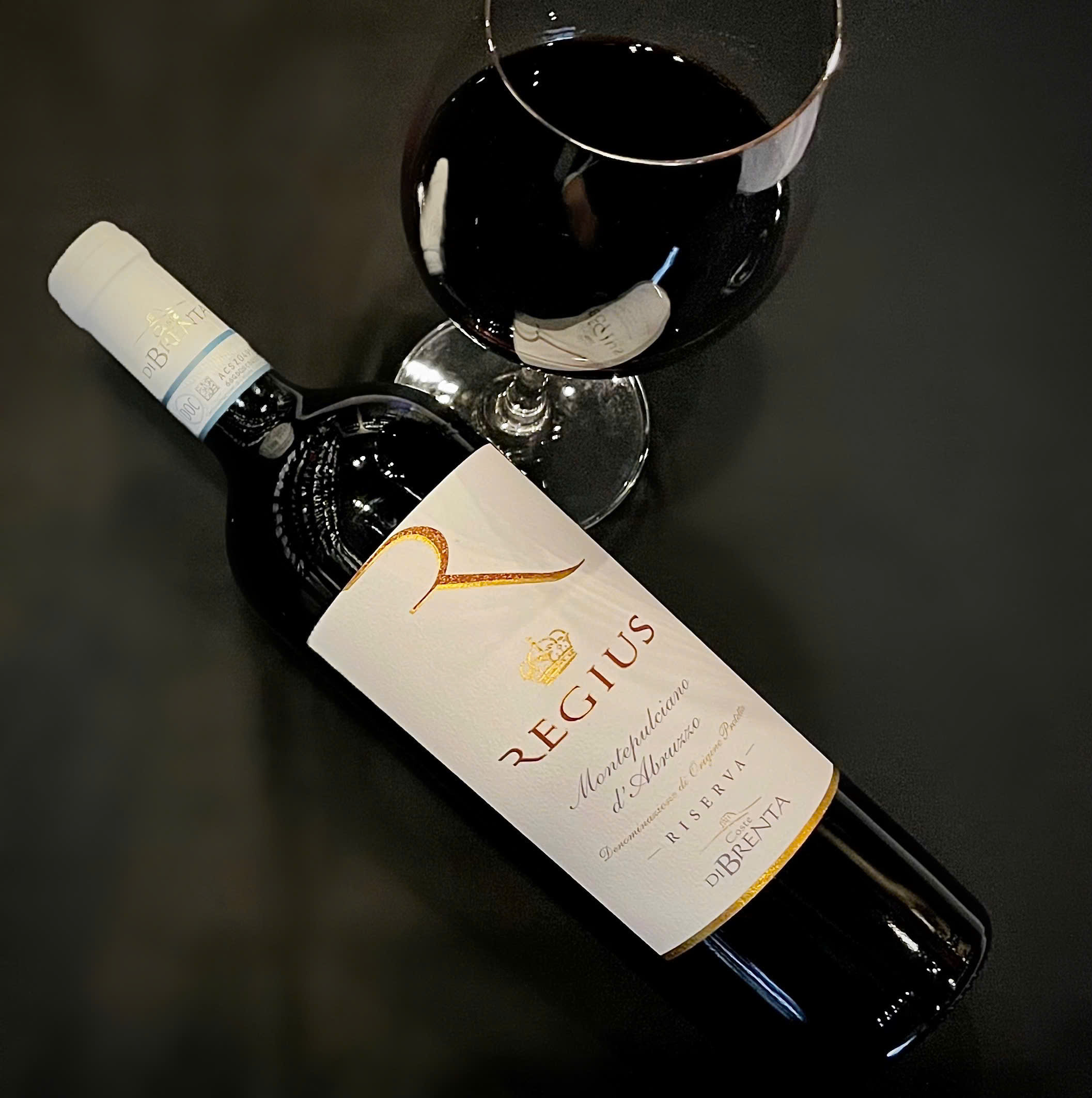 REGIUS Montepulciano D'Abruzzo D.O.P Riserva REGIUS Montepulciano D'Abruzzo D.O.P Riserva